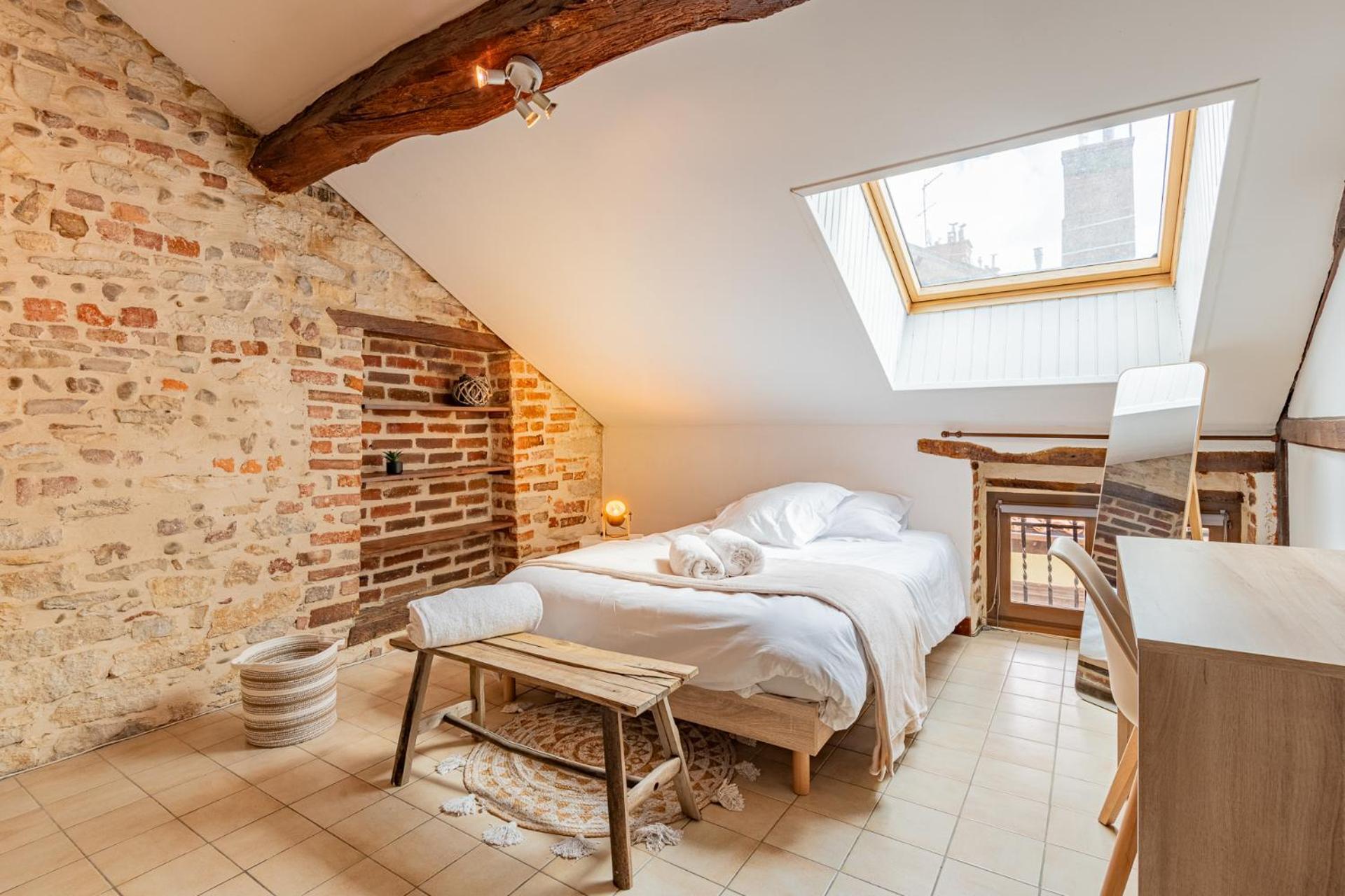Plongez Dans L'histoire Du Centre-ville - Le Refuge Medieval - 3 Etoiles Apartment